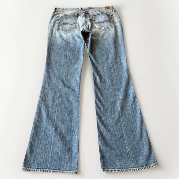 Lucky Brand Cumberland Sweet N Low Denim Women 31 Long Bootleg Stretch - Picture 2 of 6